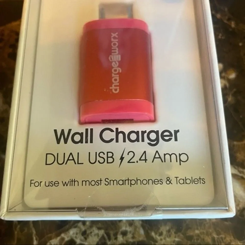 New Wall charger dual USB pink For use of most smartphones and tablets